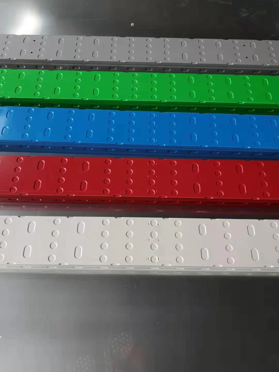 彩鋼橋架